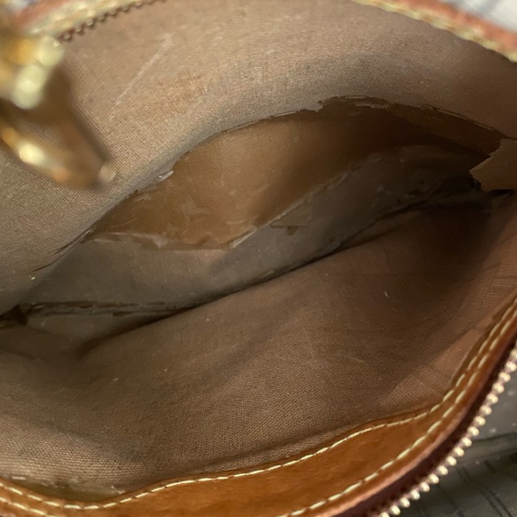 Louis Vuitton Neverfull MM - Picture 8 of 15